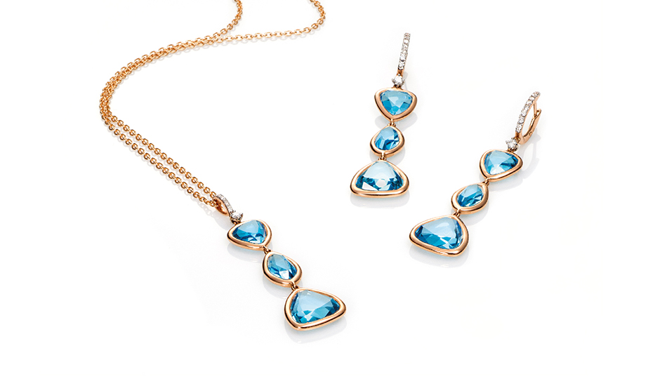18kt pink gold pendant and earrings with blue topaz and white diamonds
